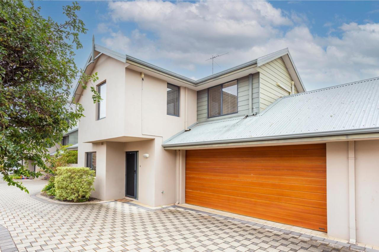 Villa Coode Street Townhouse - Executive Escapes à Perth Extérieur photo